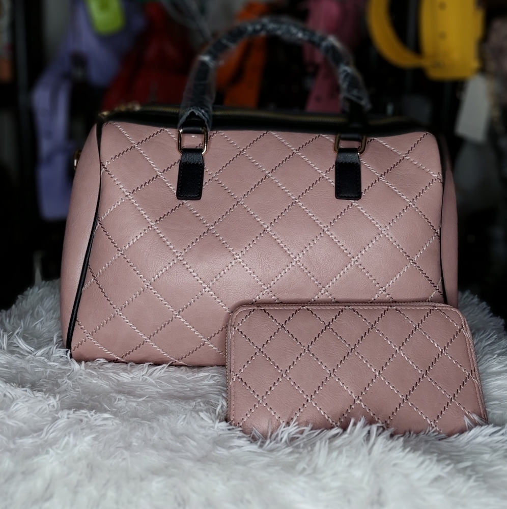 Elegant Quilted Handbag Set